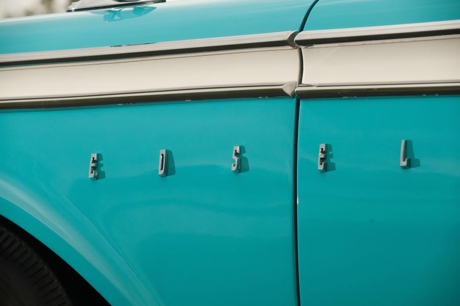 Детали экстерьера Edsel Corsair Convertible 1959 года  (фото 43 из 82)